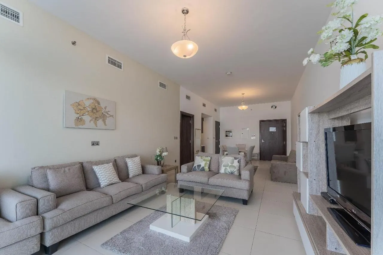 Holiday Apartment In Palm Jumeirah With Beach Access Dubaj