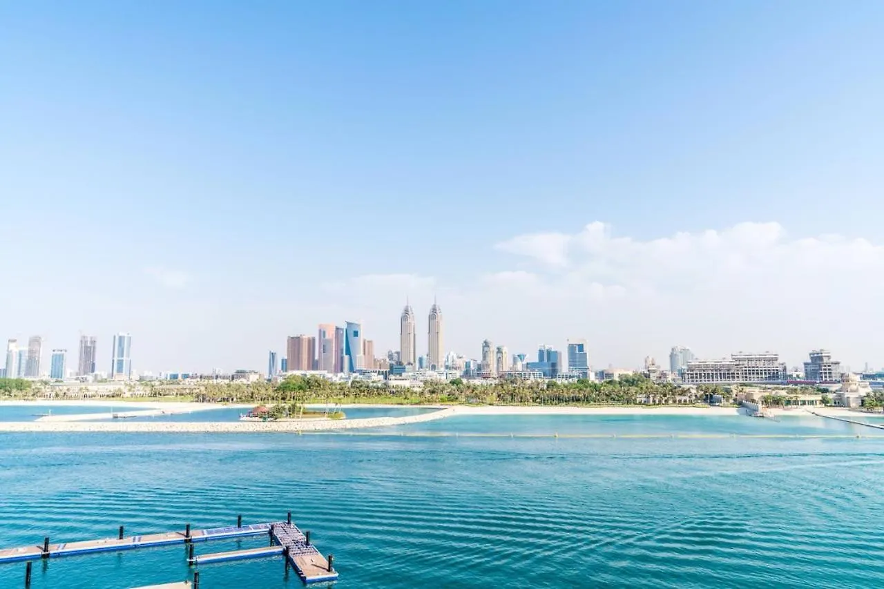 Holiday Apartment In Palm Jumeirah With Beach Access Dubai